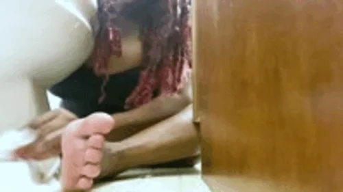 Mxdominionakacrushgoddess Clips - Teenie runs around Bathroom Floor as Giantess Cleans Toilet POV 4k smaller