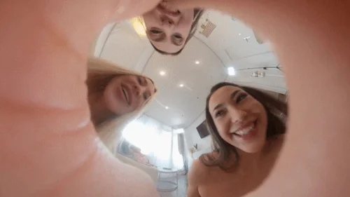 Winzlings Shrinking Clips - Adita, Anna Lemon and Nikki Hill in: Cruel Games! 4K VR360