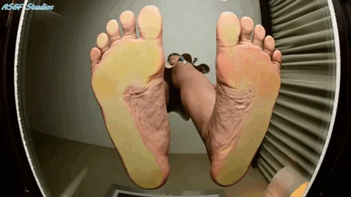 Amateur Soles Giantess And Footjobs - GM is a great entrepreneur! With a great new app! - MOV