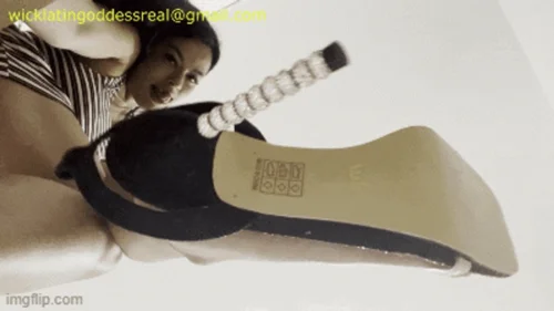 Wicklatingooddess - giantess115