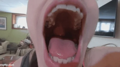 Shrink U Down - Giantess Olinka's feeding frenzy VR4K