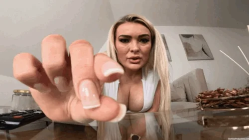 Giantess Productions - Crushed by your Step Sister Charley