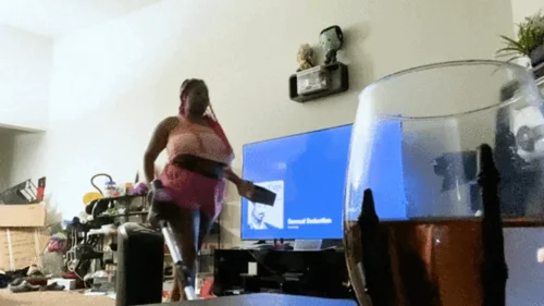 Mxdominionakacrushgoddess Clips - Teenie Husband Watching Giantess Hot Wife Clean POV 1080 smaller