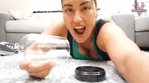 Vickys Fetish Fun - Megan shrinks the roommate Part 1- 4k