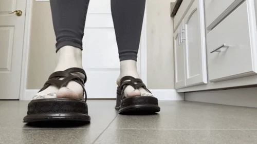 Cute Webbies - Giantess in Platform Sandals Makes You Worship