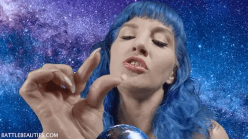 Battlebeauties - Goddess Sarah Rules the universe and makes tiny men do her bidding
