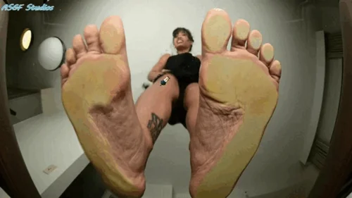Amateur Soles Giantess And Footjobs - Money sucking Land Lady is back! (GM) with another tiny fool! - MP4