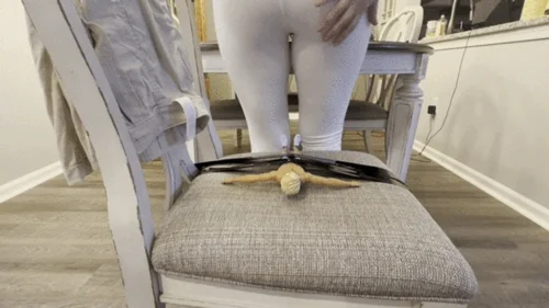 Scarletts Farts - A Small Lesson in Wet Farts by Scarlett Fey