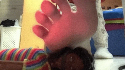 Superior Feet - Dominant dream: Created to smell my feet