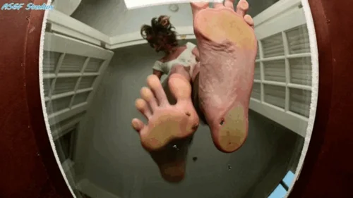 Amateur Soles Giantess And Footjobs - The Original HH glass crush!!! Pt 3 - MOV