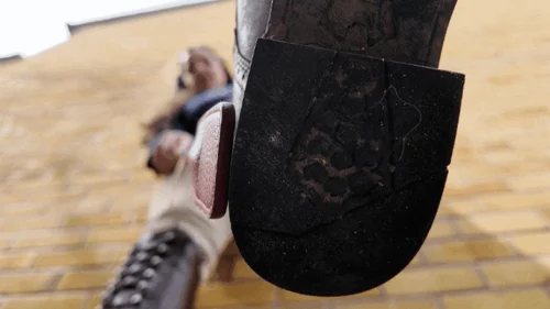 Cruella - Miniman Crush Beneath Equestriennes Dirty Riding Boots POV