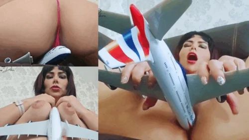 Giantessdebora - Giantess insertion my tiny airplane