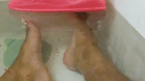 Mxdominionakacrushgoddess Clips - Tinies in Bath with Giantess 1080 smaller
