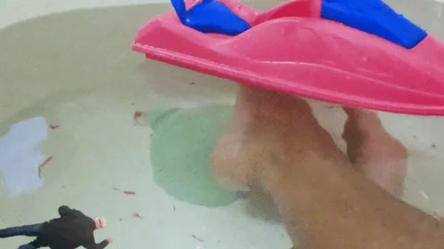Mxdominionakacrushgoddess Clips - Teenie in Tub with Giantess 4k