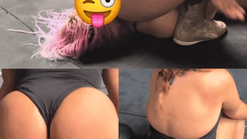 Nadia Sapphire - Face, chest and stomach sitting