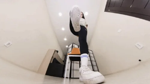 Under Giantess Soles - Summer - big white sneakers VR 360 5,7K