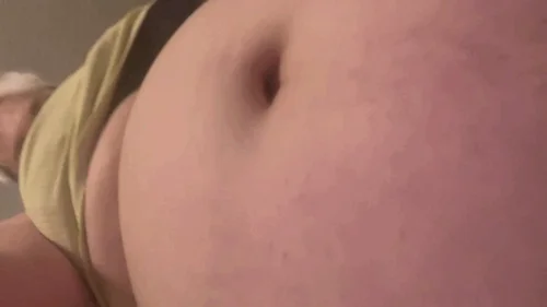 Bigbellybabe31 - Samantha’s Willing Tiny Giantess POV