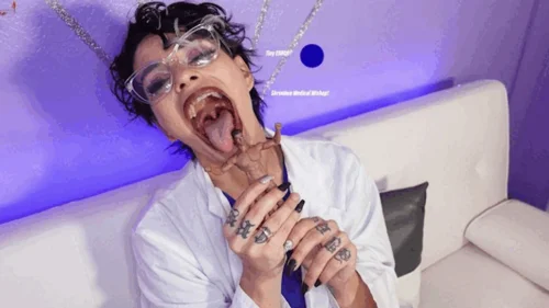 Fiesty Goddess Fina - Tiny ERROR (Shrunken Medical Mishap!) ft Goddess Fina & Kitty Quinn (REMASTERED HD QUALITY)