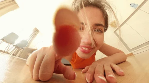 Winzlings Shrinking Clips - Eva and her Ex 6K VR360