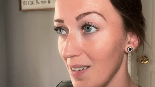Giantess Ashton - Magic Shrunk My Ex