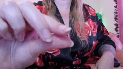 Kisicaxx - Little Foot Slave To A Glamazon Giantess