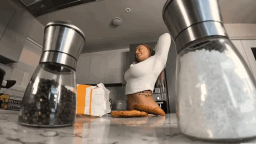Giantess Productions - Your Tiny Life Stolen by a Brat