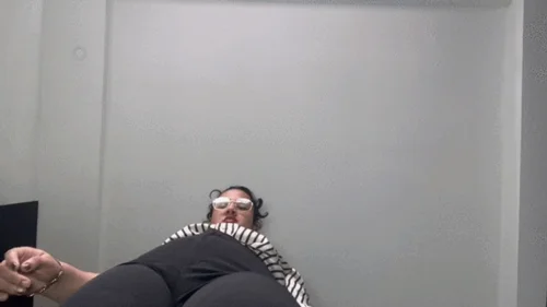 Latinvibes - 360P Giantess bussinesswoman like punish small tiny employee