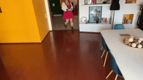 Theroxannemiller - Small girl becomes Giantess