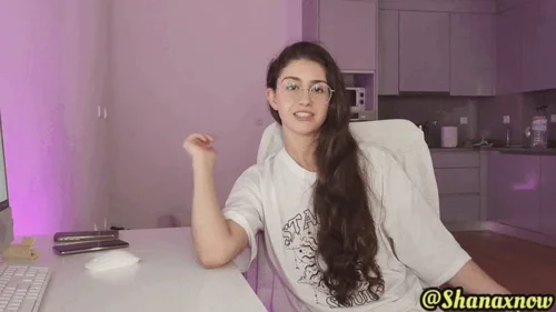 Alfxnow - YOUR GIANT STEP SISTER DEVOURING YOU WITH CHEESE