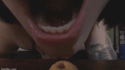 Shrink U Down - Yum! The Cora Vore Collection VR4K