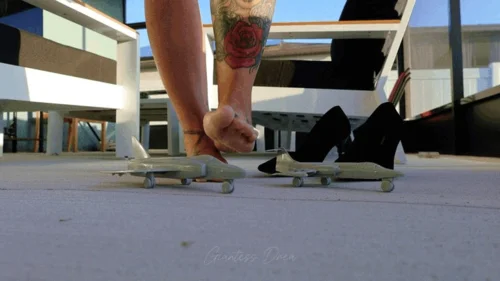 Your Favorite Giantess - Jet Crush