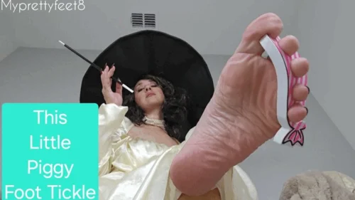 My Pretty Feet Store - Lady Dimitrescu Toe Separator Foot Tease