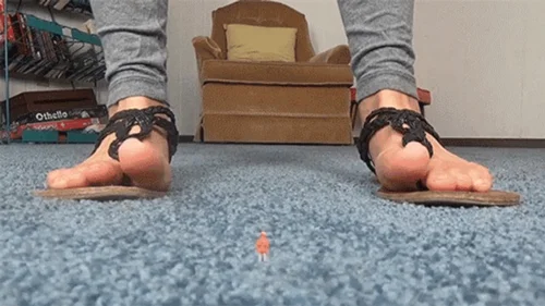 Custom Fantasies With Daphney Rose - * 854x480p * Adore My Giant Feet & Worship My Big Bare Toes ( Giantess ) - Mp4