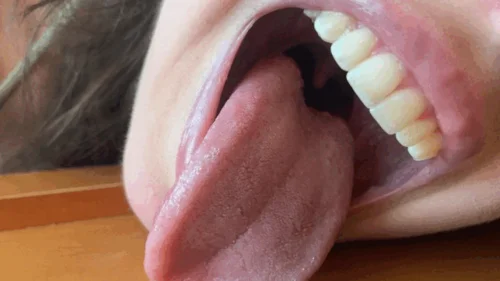 Cali Goddess Vore - Giantess Mouth Jerk Off Instruction on Table