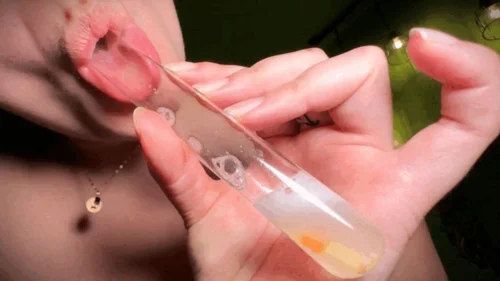 Miss Ser Giantess - Part 1: Bottled in Spit and used as a dildo