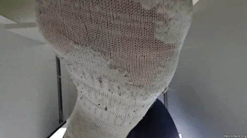Heels Daze Org - Unaware Giantess Working on Laptop in Socks Pt 10