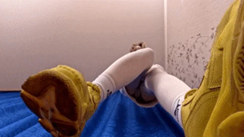 Furious Girls - Your place is under my dirty Balenciaga sneakers, fc331x 2160p