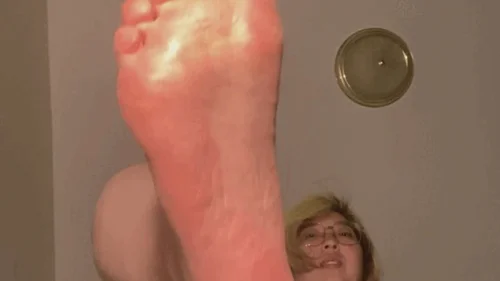 Lux Gray - Asian Giantess Steps On You Barefoot
