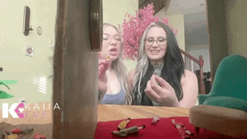 Kaiia's Playhouse - Giantess Snack Time Interruption: On the Hunt for Tiny Escapees