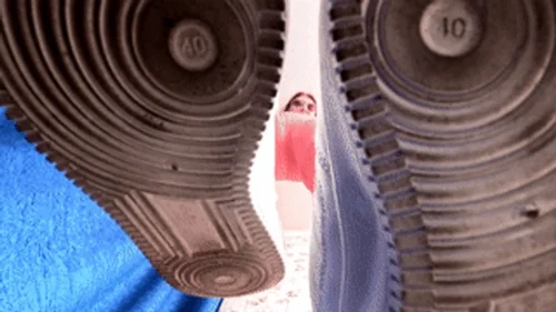 Furious Girls - Dude, you are under my dirty running sneakers now, fc321x 2160p