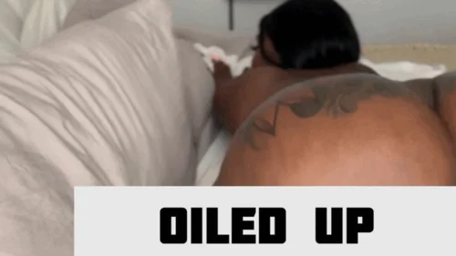 Big Ebony Ass And Pretty Feet - Ebony giantess oiled up