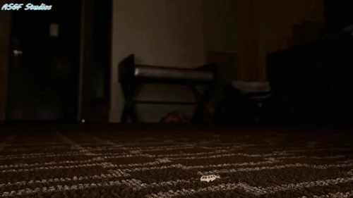 Amateur Soles Giantess And Footjobs - Giant Goddess FBC uanaware of you shrunk at her sandals! - MOV