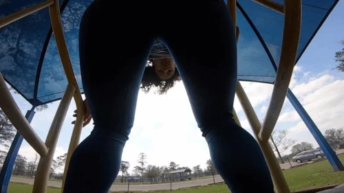 Bigandsmallgirls - Giantess Crew - Bella - Slow Day